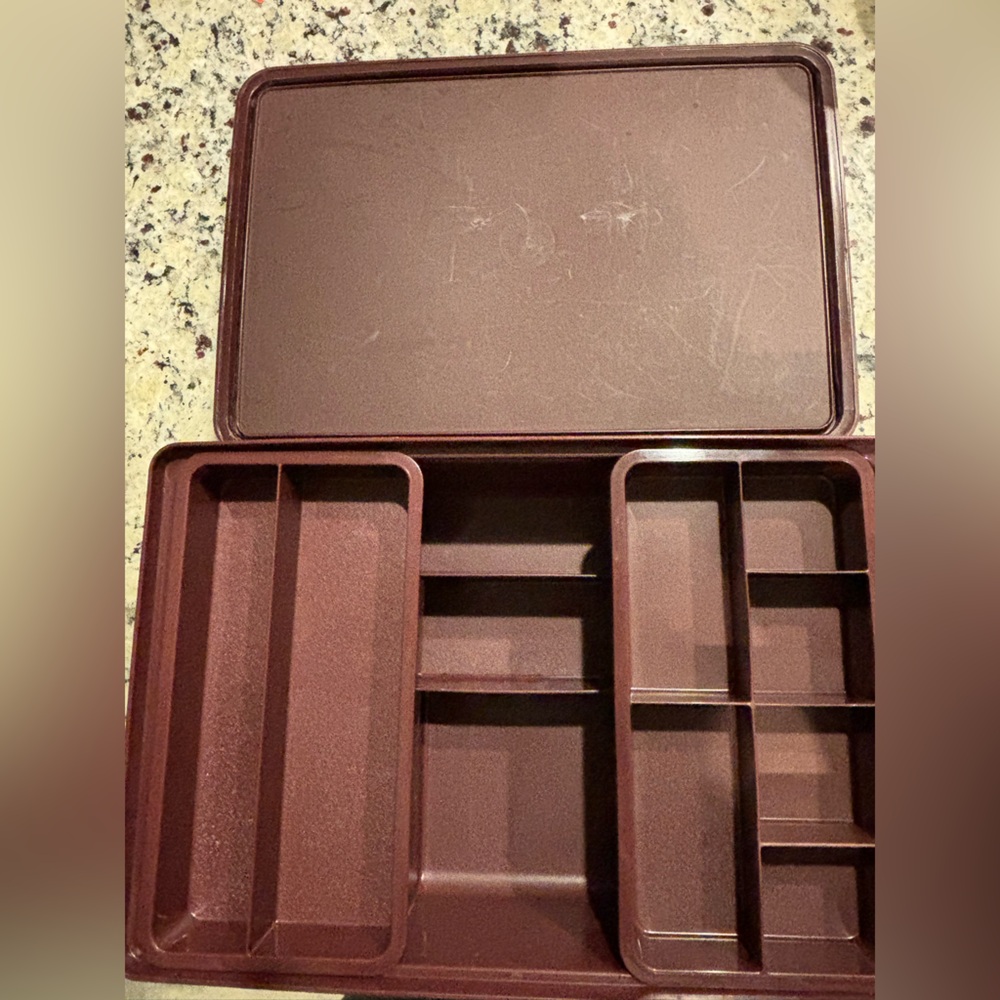 Vintage Tupperware Tuppercraft storage container - Picture 2 of 7